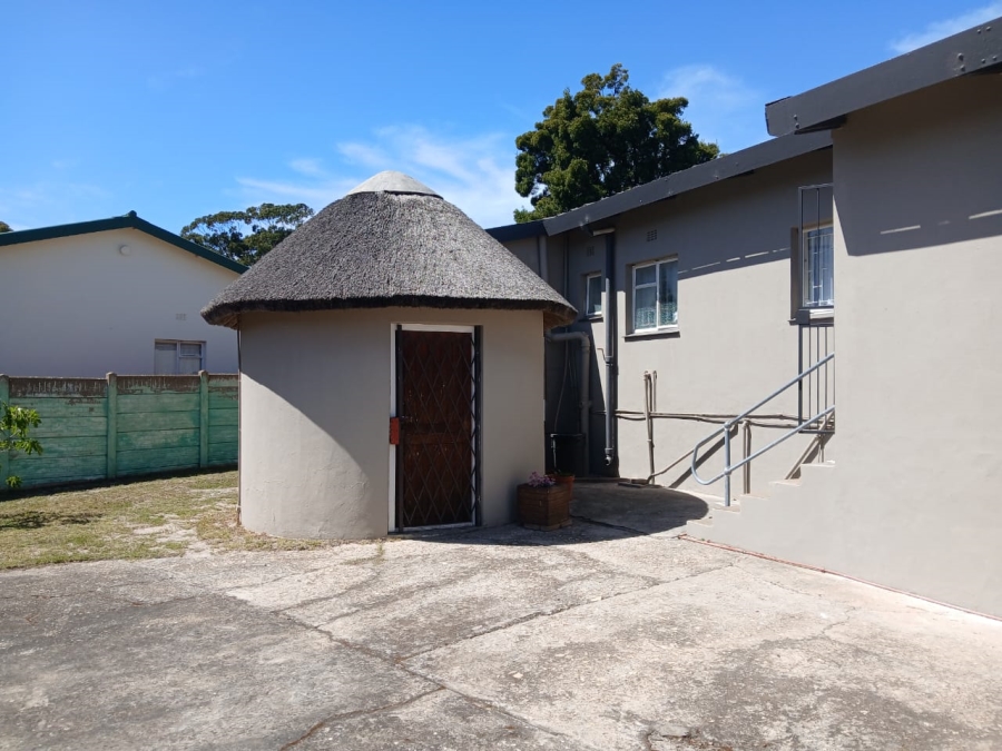 3 Bedroom Property for Sale in Albertinia Western Cape